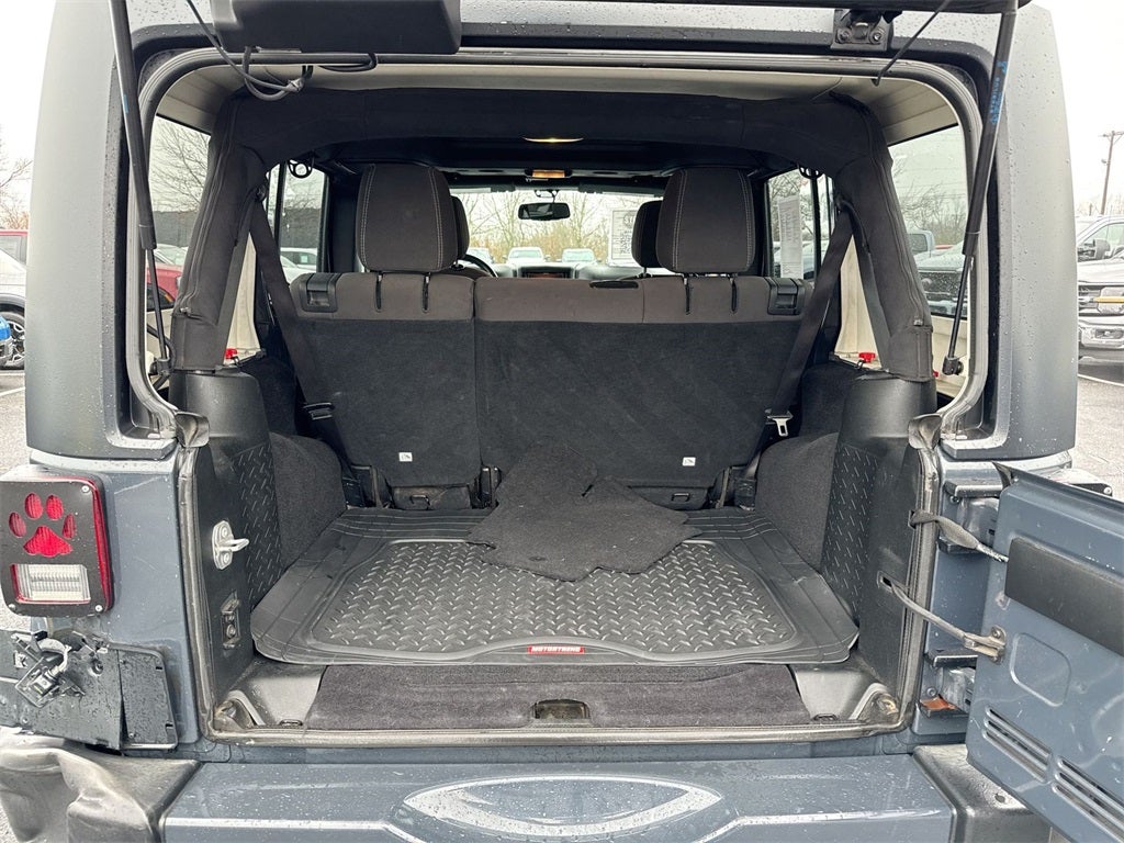 2016 Jeep Wrangler Unlimited Sahara