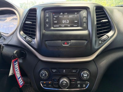 2017 Jeep Cherokee Sport