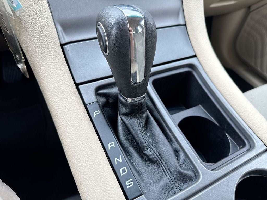 2016 Ford Taurus SE