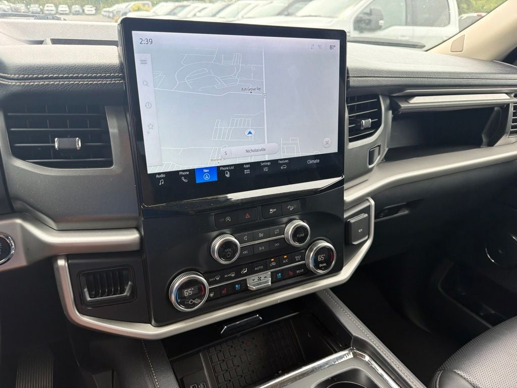 2024 Ford Expedition Max XLT