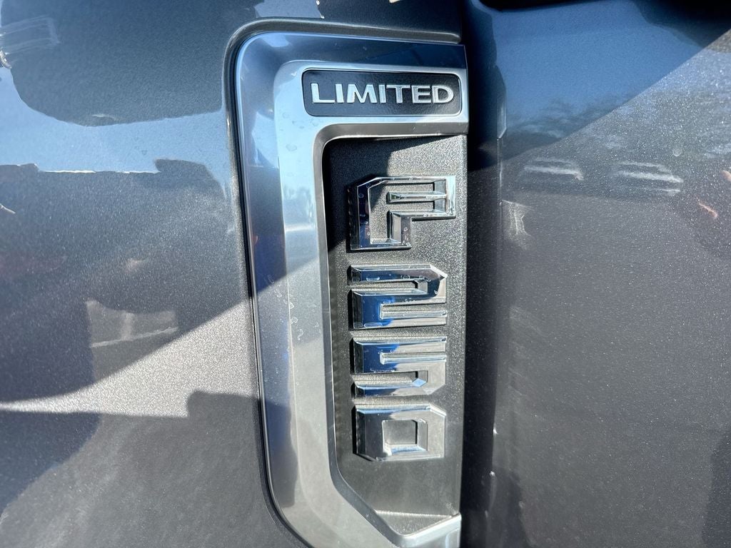 2022 Ford F-250SD Limited
