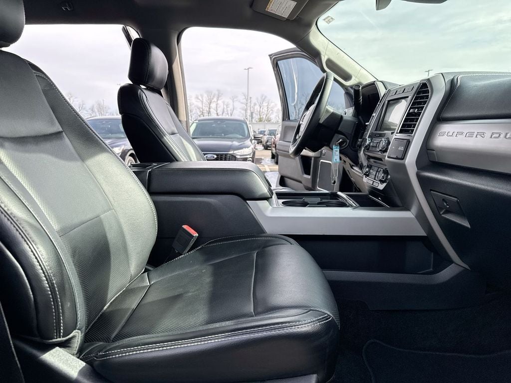 2017 Ford F-350SD Lariat