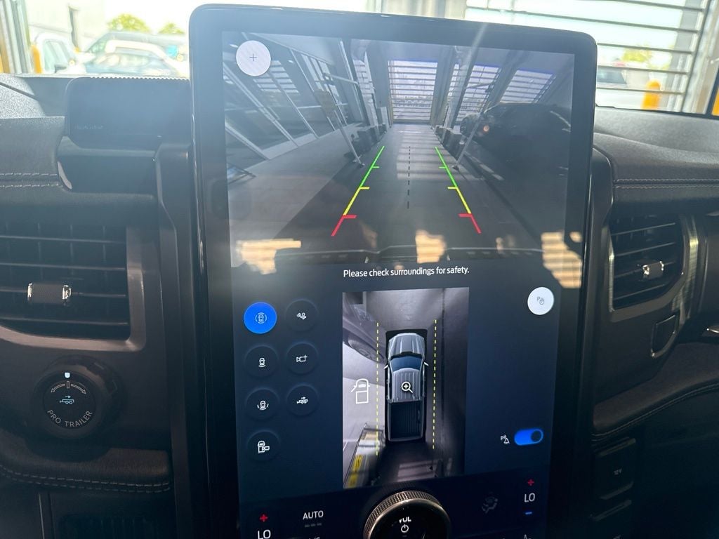 2024 Ford F-150 Lightning Flash