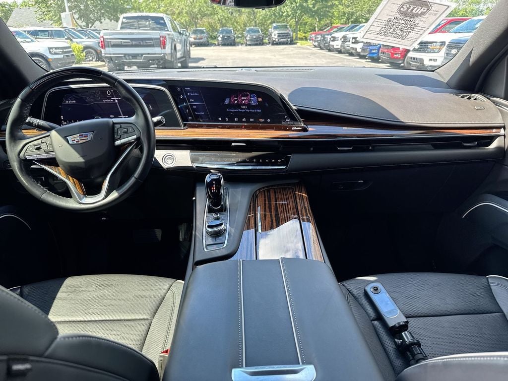 2022 Cadillac Escalade Premium Luxury