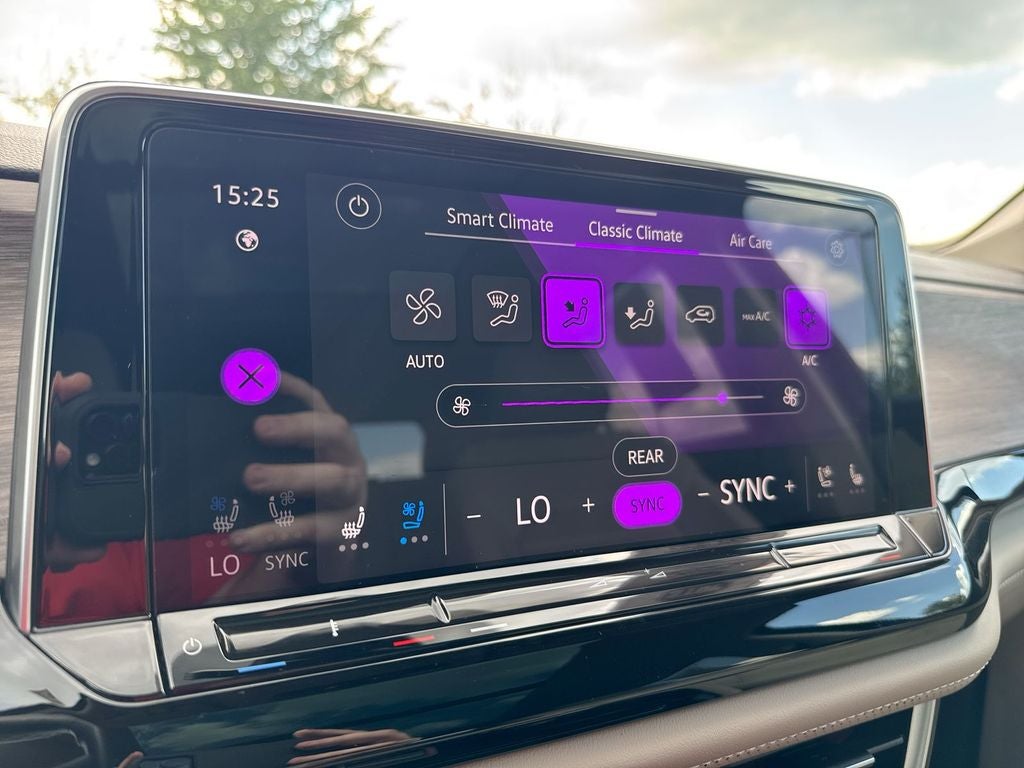 2024 Volkswagen Atlas 2.0T SEL
