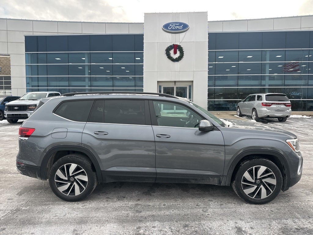 2024 Volkswagen Atlas 2.0T SE w/Technology