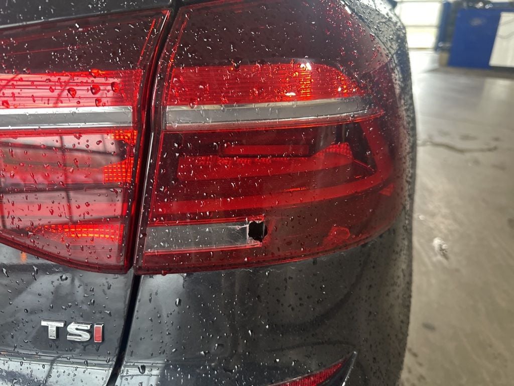 2017 Volkswagen Passat 1.8T R-Line