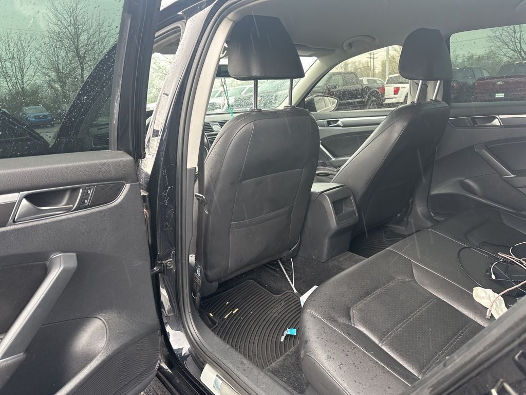 2017 Volkswagen Passat 1.8T R-Line