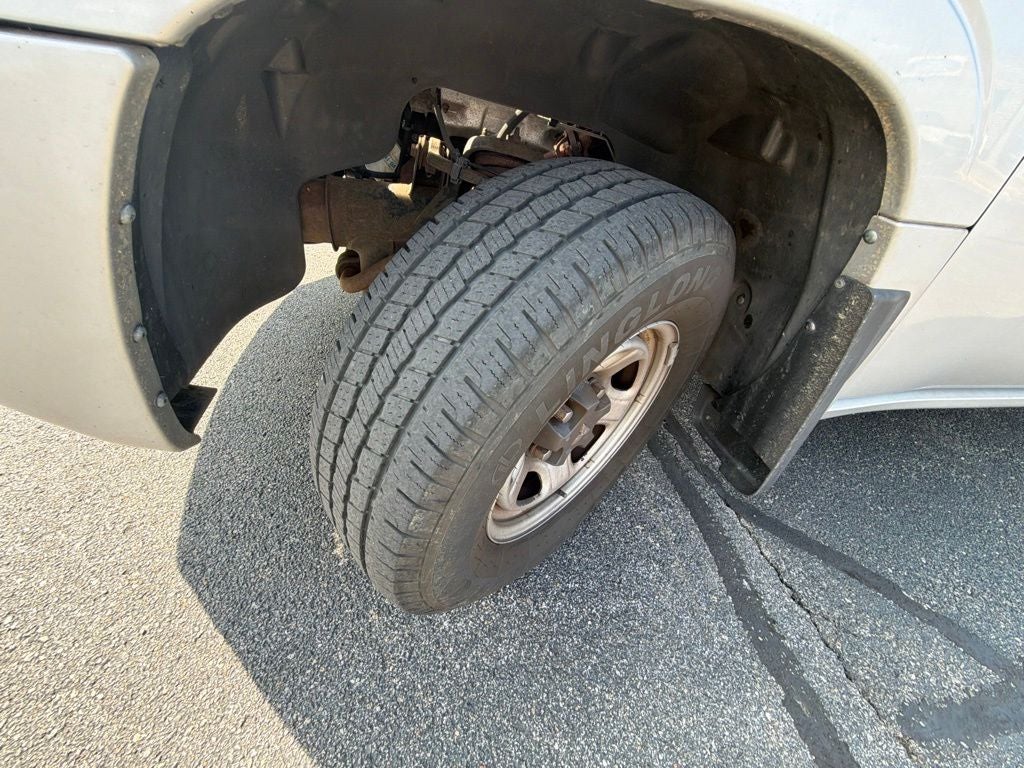 2007 Mitsubishi Raider LS