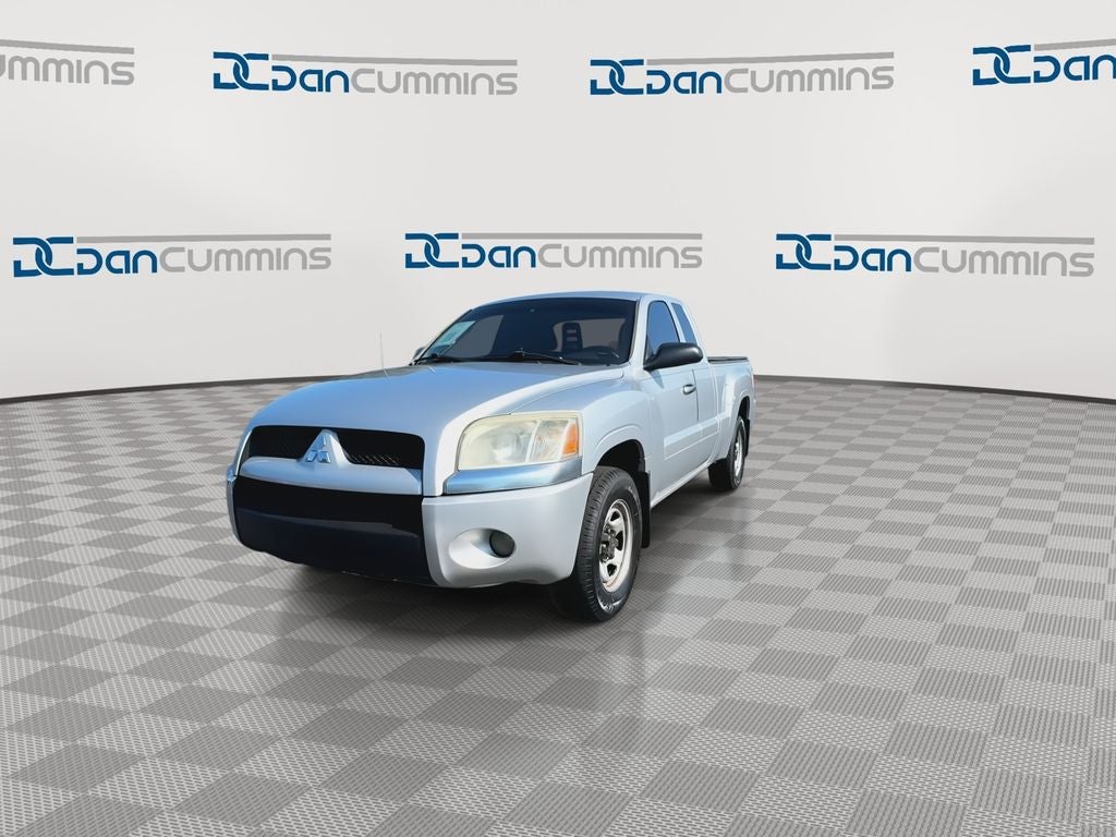2007 Mitsubishi Raider LS