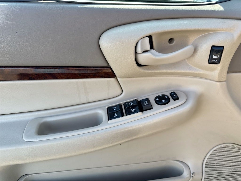 2003 Chevrolet Impala Base