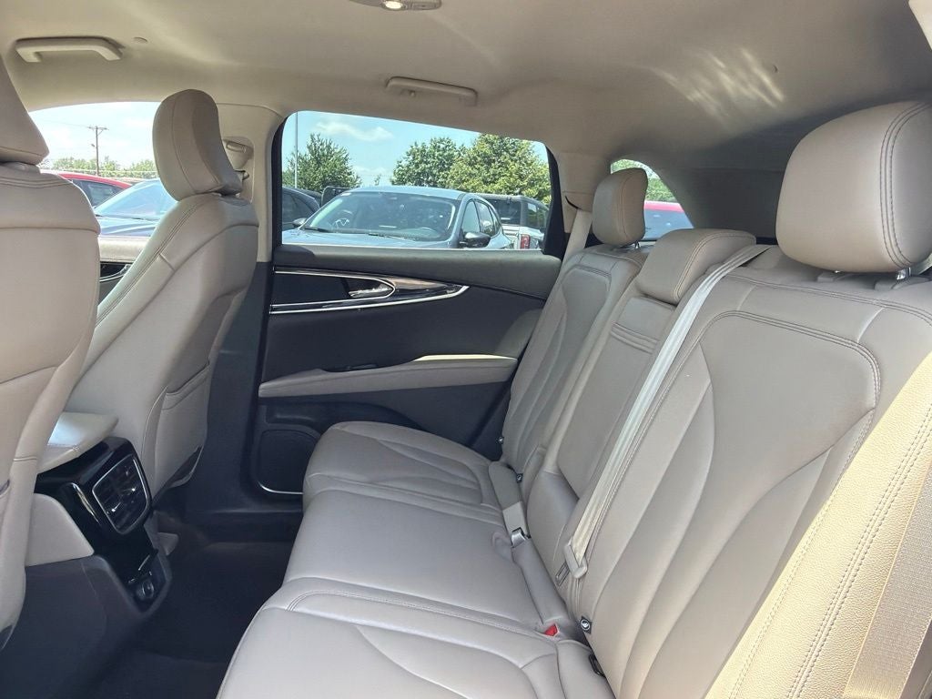 2022 Lincoln Nautilus Standard