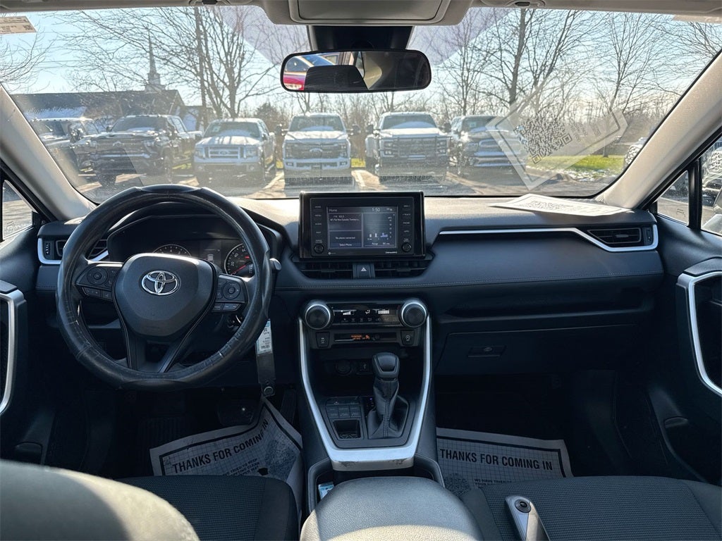2022 Toyota RAV4 LE