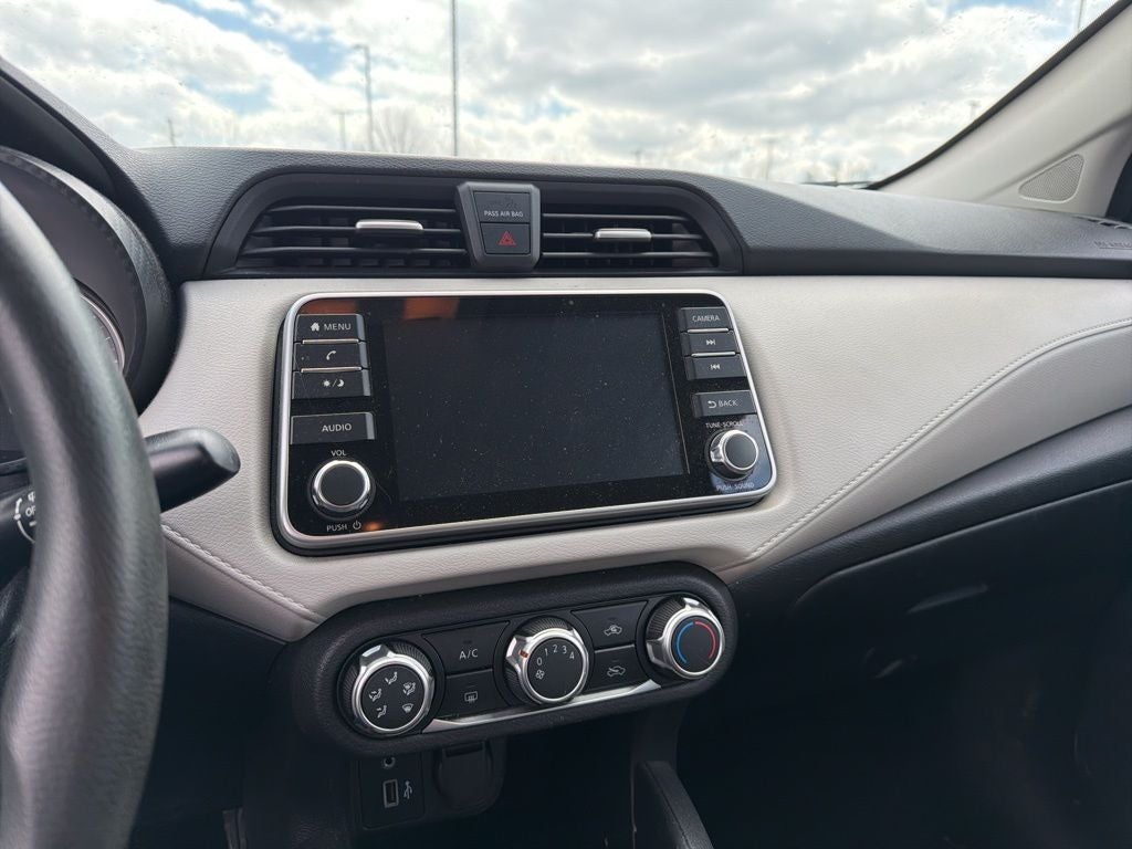 2021 Nissan Versa 1.6 SV