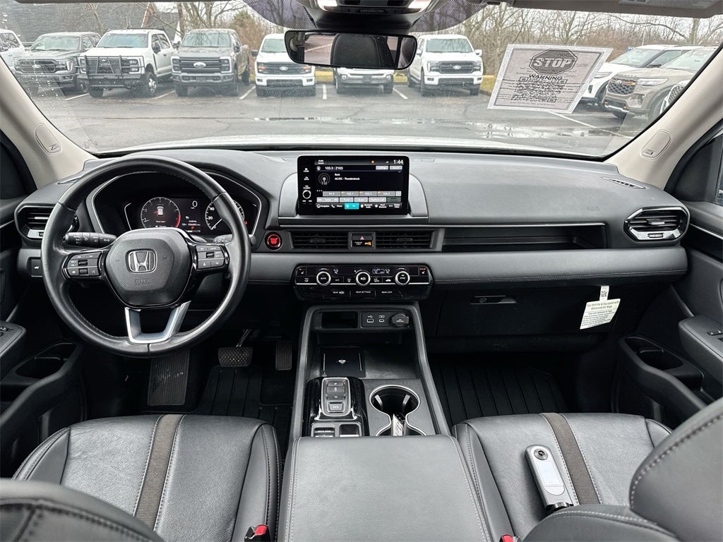 2025 Honda Pilot Touring