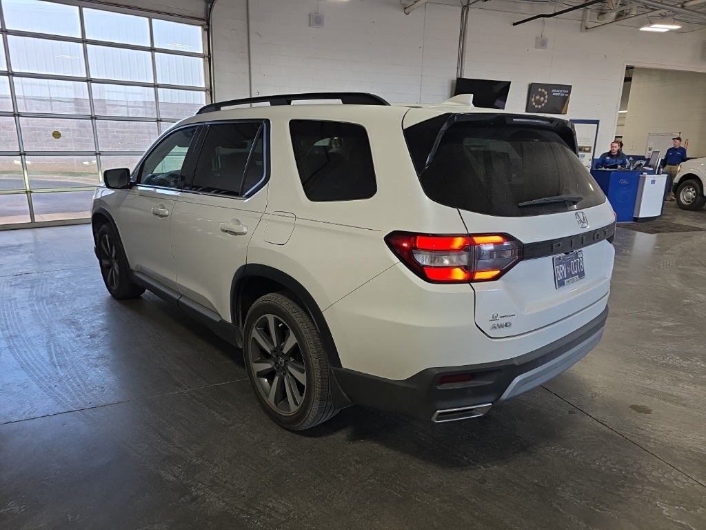 2025 Honda Pilot Touring