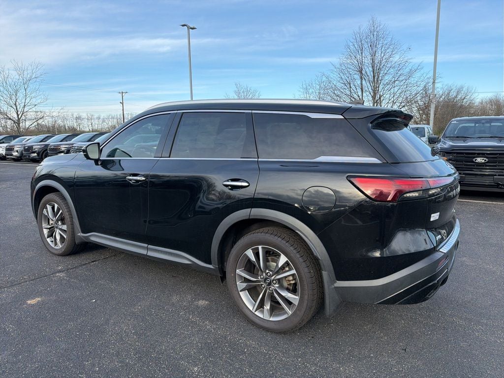 2023 INFINITI QX60 LUXE