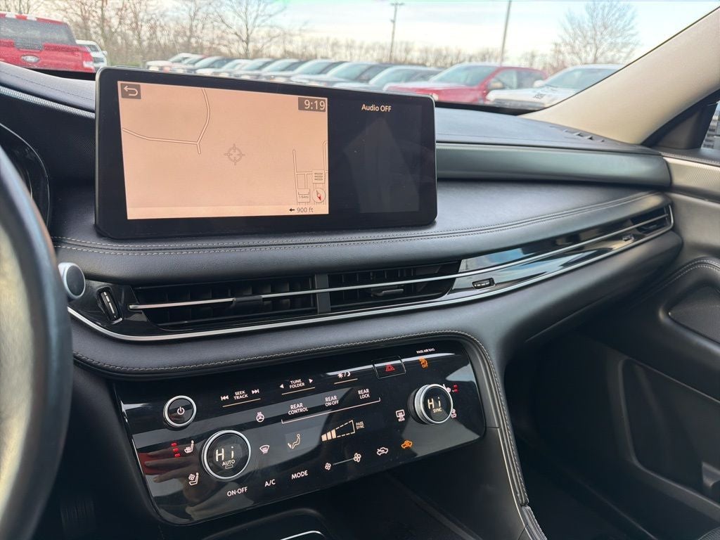 2023 INFINITI QX60 LUXE