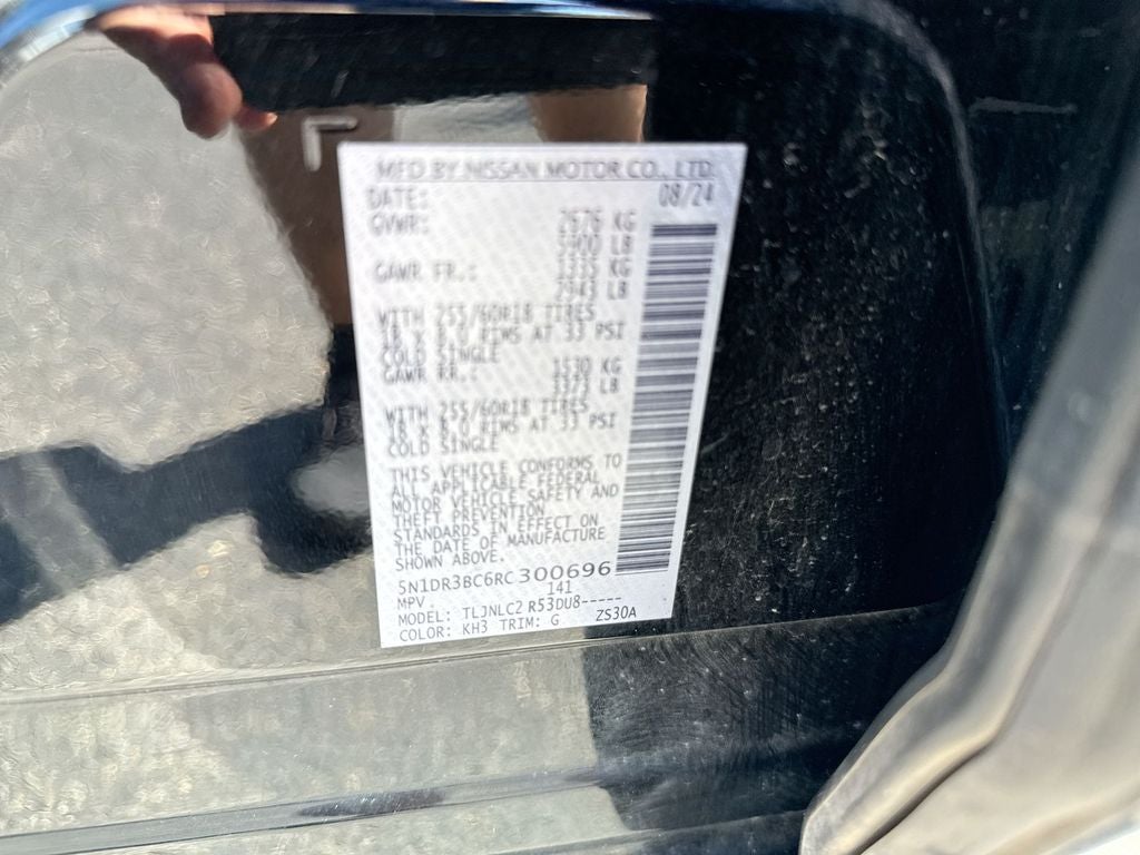2024 Nissan Pathfinder SV