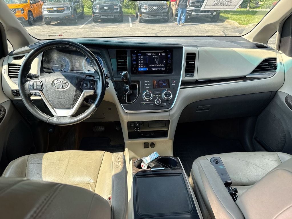 2016 Toyota Sienna XLE Premium