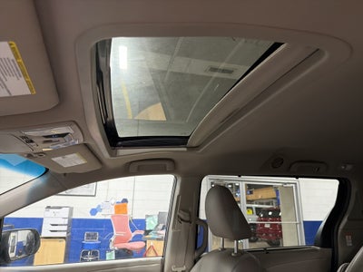 2017 Toyota Sienna Base