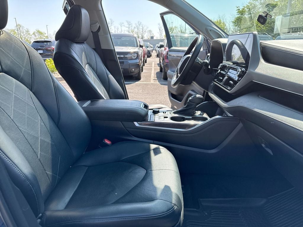 2021 Toyota Highlander Platinum