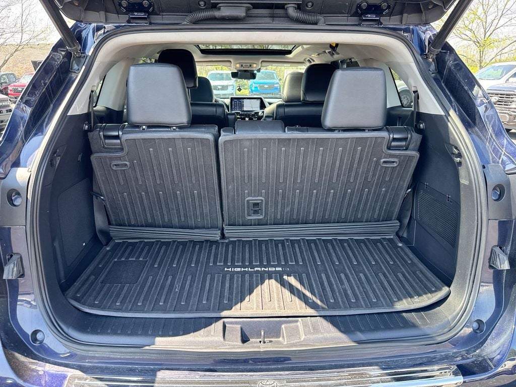 2021 Toyota Highlander Platinum