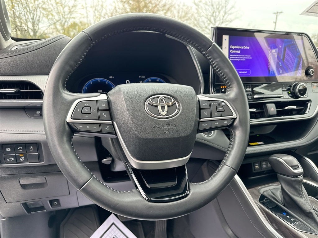 2023 Toyota Highlander Platinum