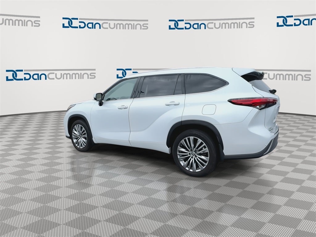 2023 Toyota Highlander Platinum
