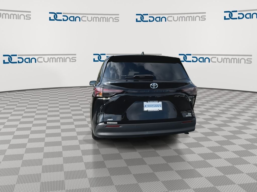 2024 Toyota Sienna XLE