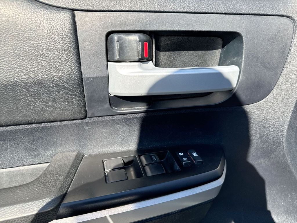 2016 Toyota Tundra SR5