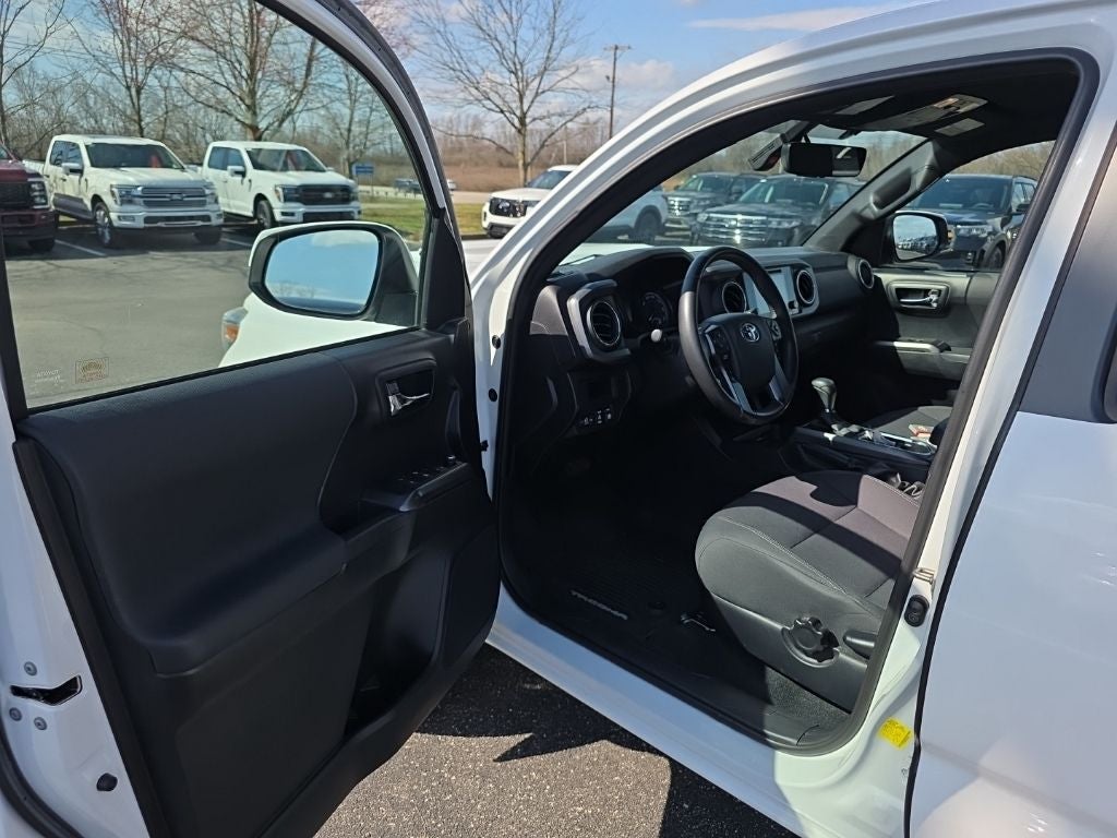 2017 Toyota Tacoma Base