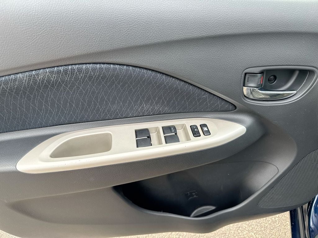 2007 Toyota Yaris Base