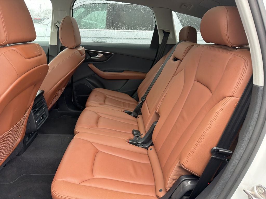 2024 Audi Q7 45 Premium Plus