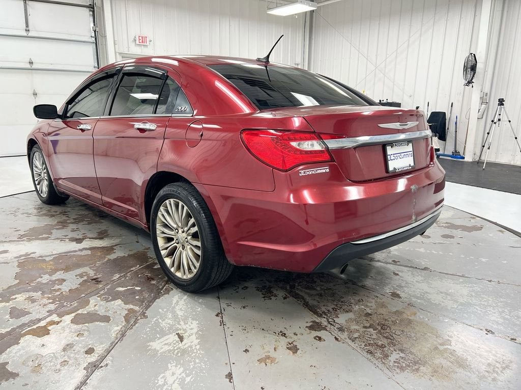 2013 Chrysler 200 Limited