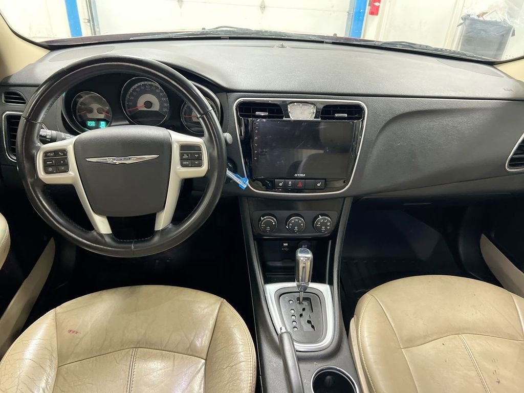 2013 Chrysler 200 Limited