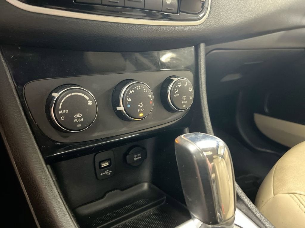 2013 Chrysler 200 Limited