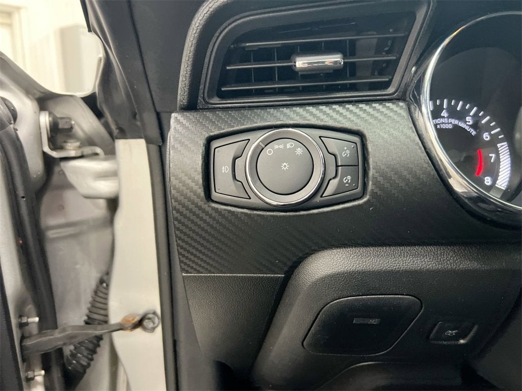 2015 Ford Mustang V6