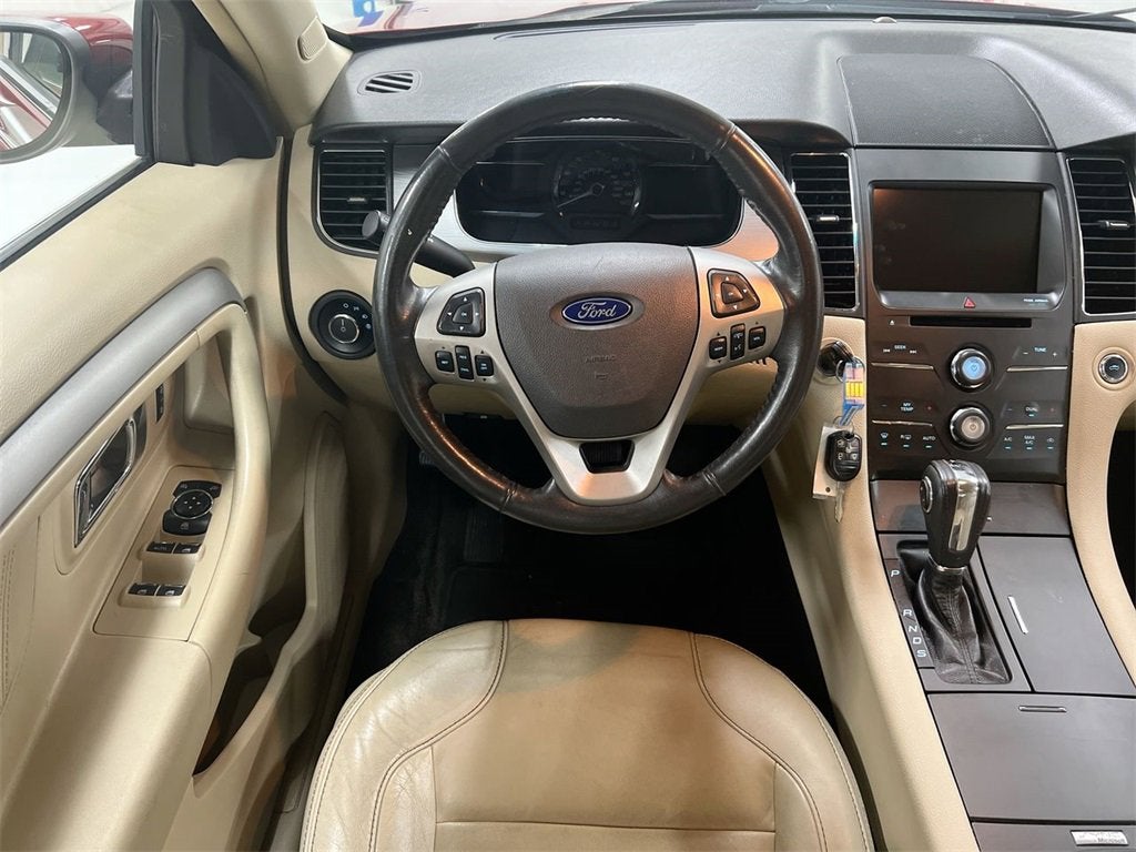 2013 Ford Taurus SEL
