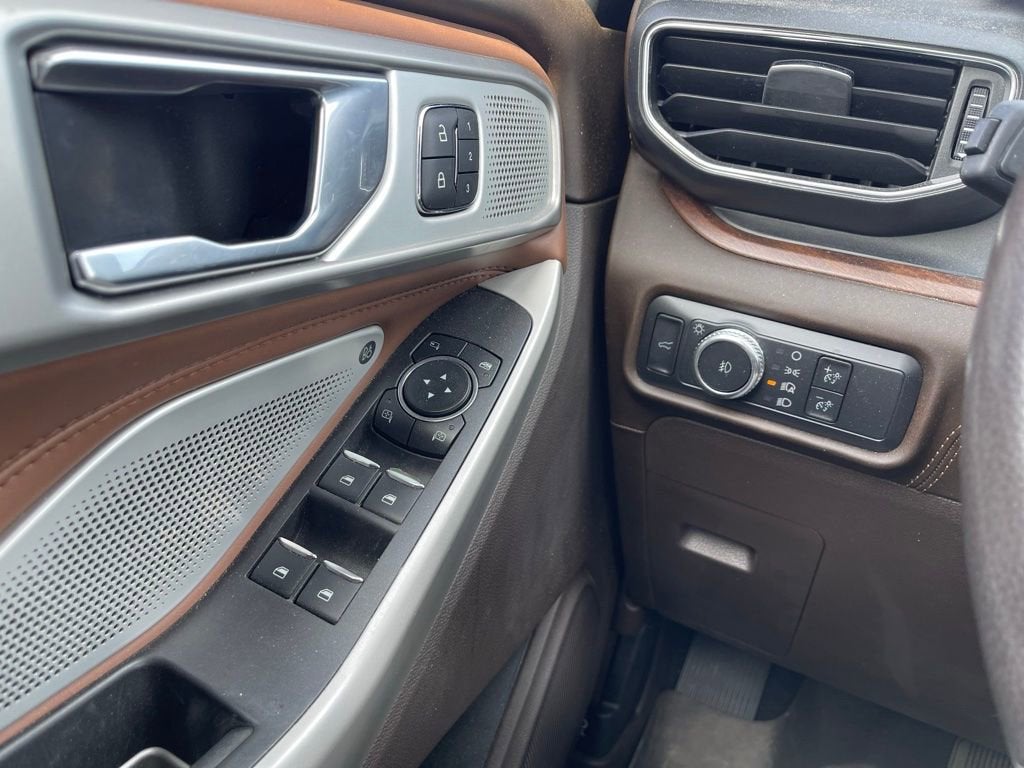 2022 Ford Explorer King Ranch