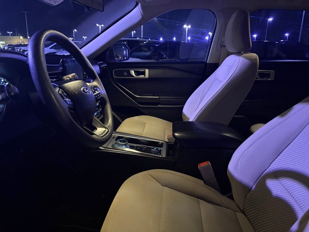 2022 Ford Explorer Base