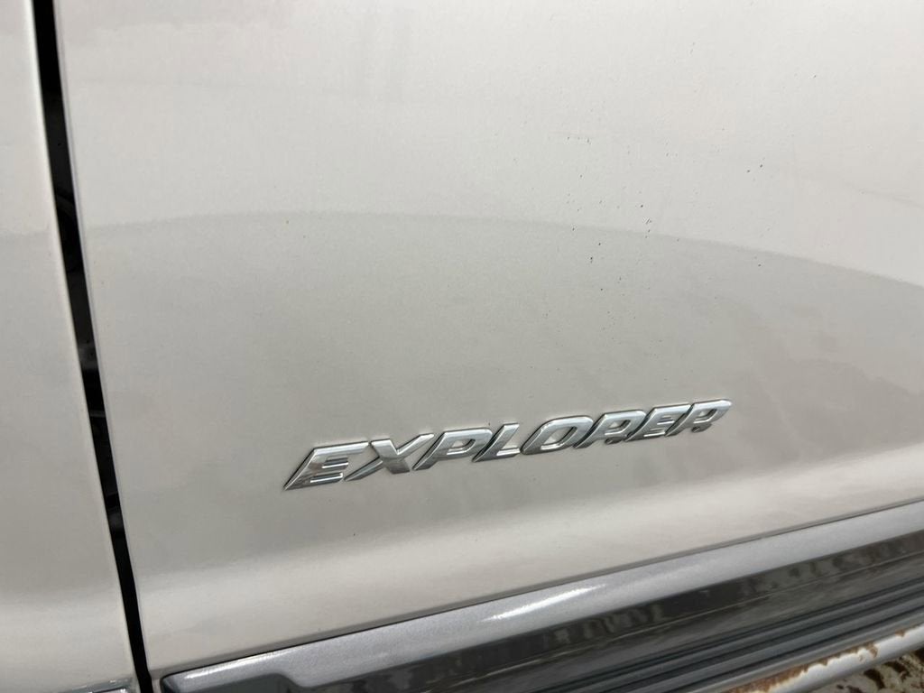 2004 Ford Explorer XLT