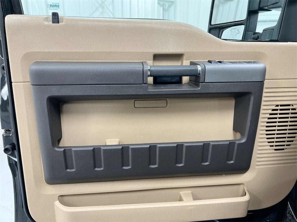 2011 Ford Super Duty F-350 DRW XL