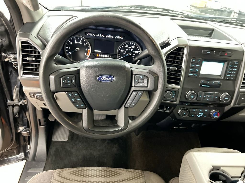 2017 Ford Super Duty F-250 SRW XLT