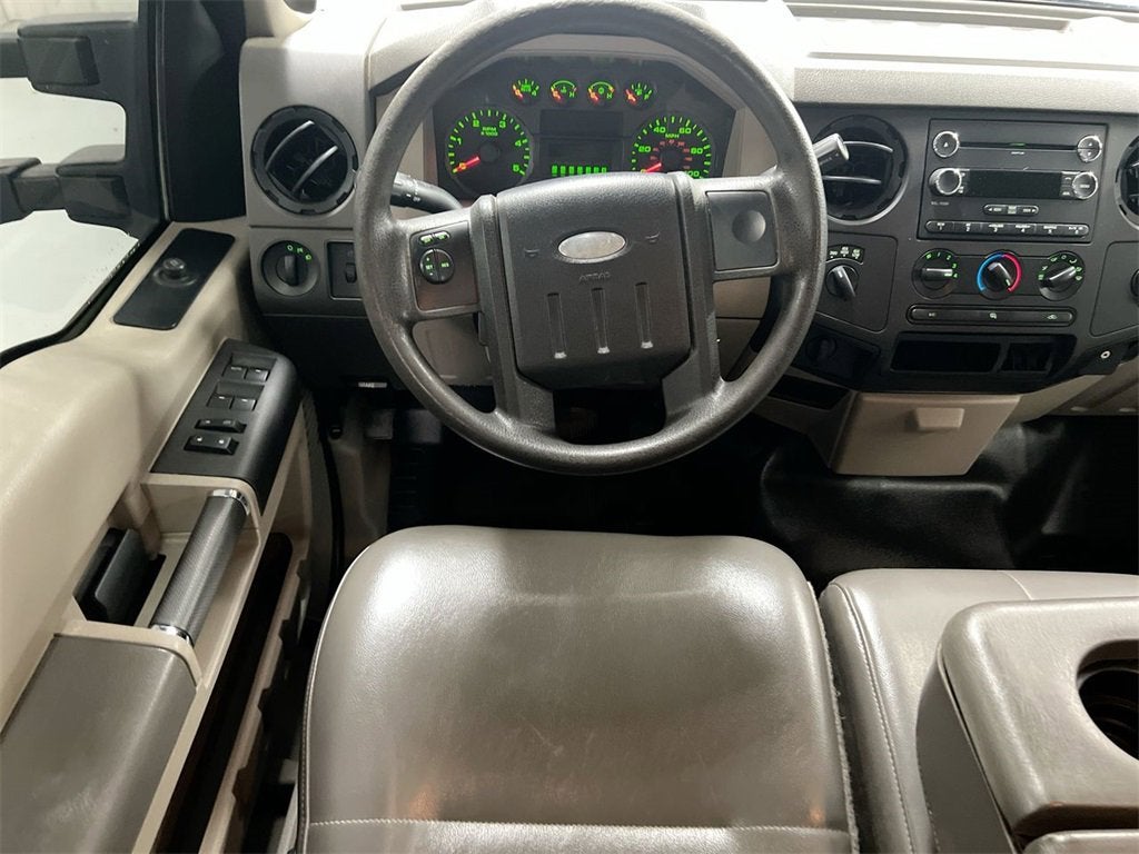 2010 Ford Super Duty F-250 SRW XL