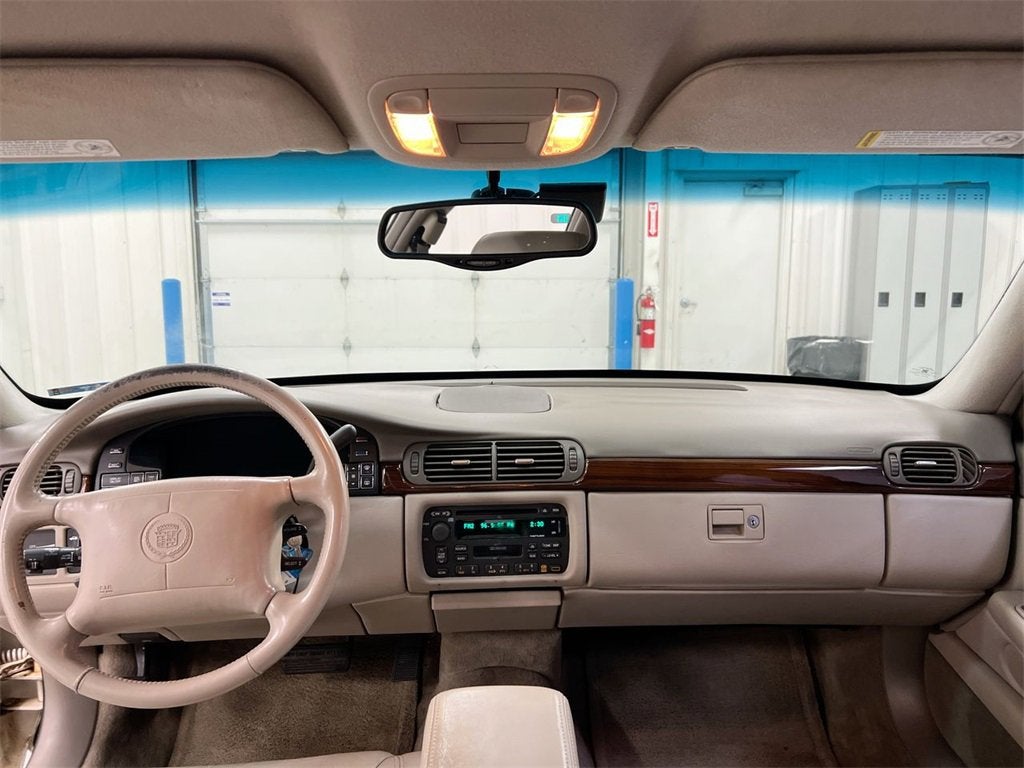 1999 Cadillac Deville Base