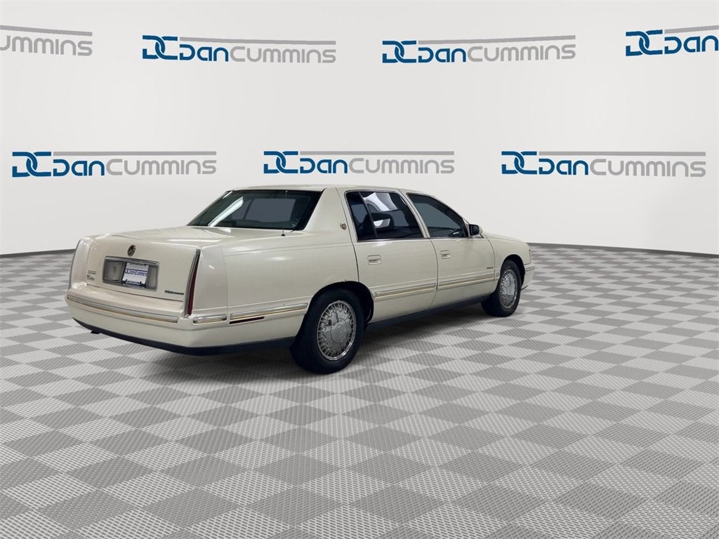 1999 Cadillac Deville Base