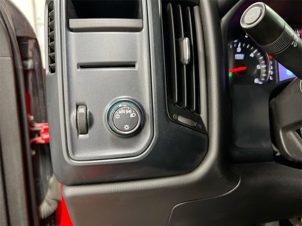 2018 Chevrolet Silverado 1500 Custom