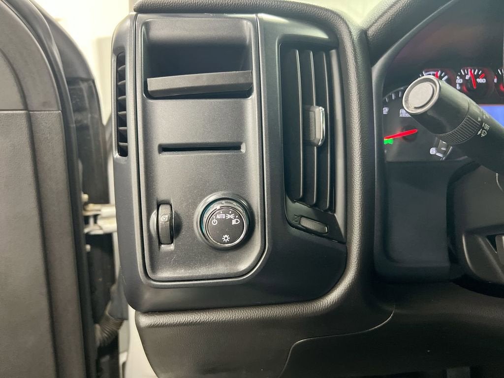 2018 Chevrolet Silverado 1500 Custom