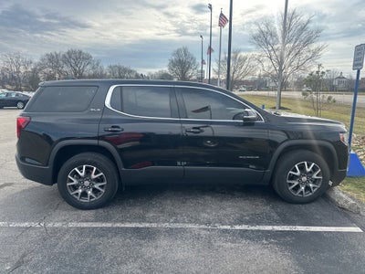 2022 GMC Acadia SLE